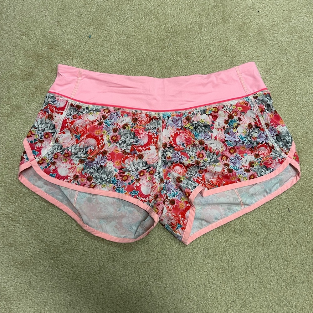 Lululemon Run: Speed Short *2-way Stretch Flowabunga mini multi / bleached coral